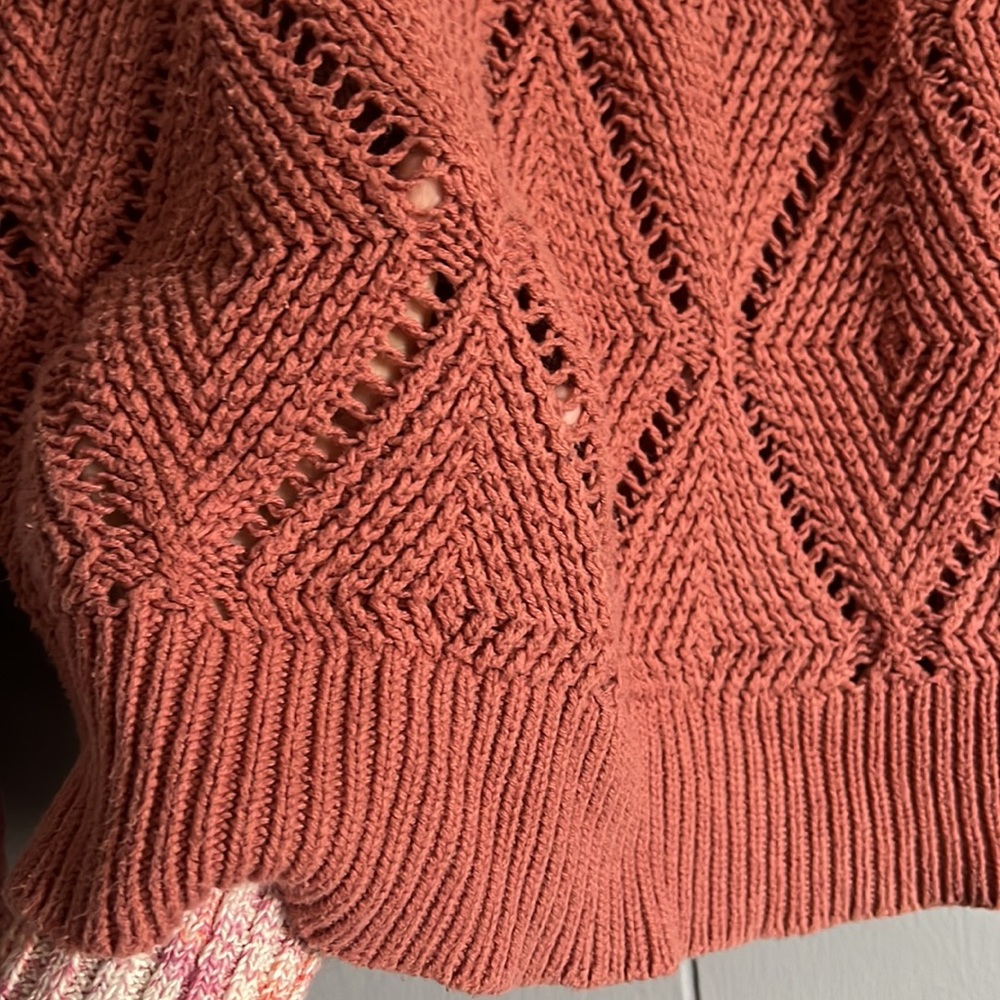 Sweater - Picture 5 of 5